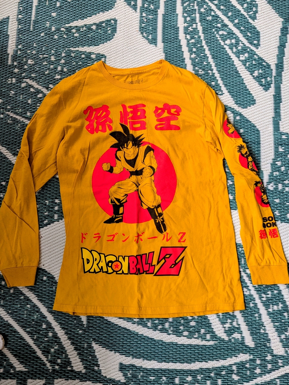 Dragon Ball Z Men's Long Sleeve Graphic Tee Size M